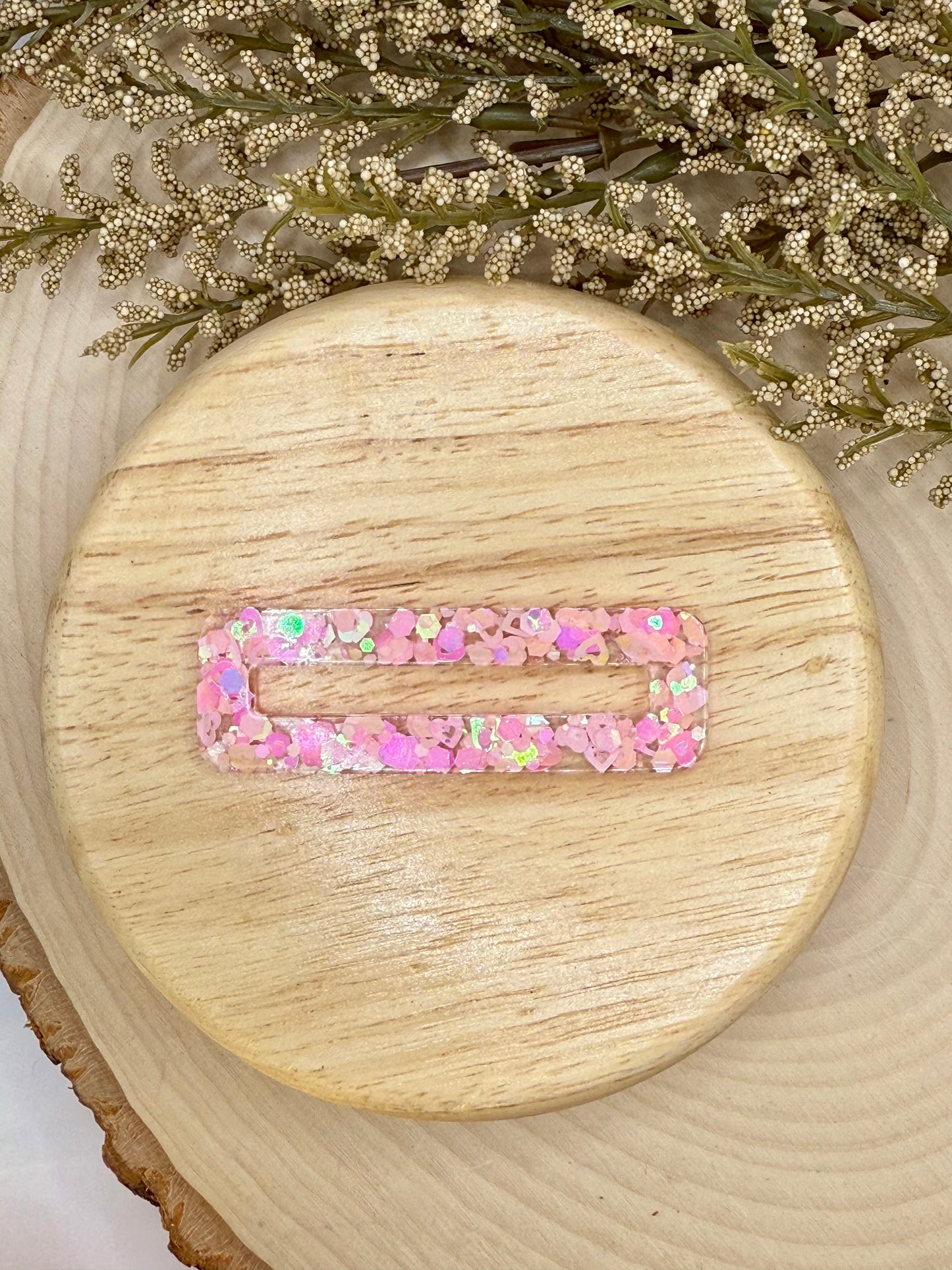 Pink Heart Resin Clip