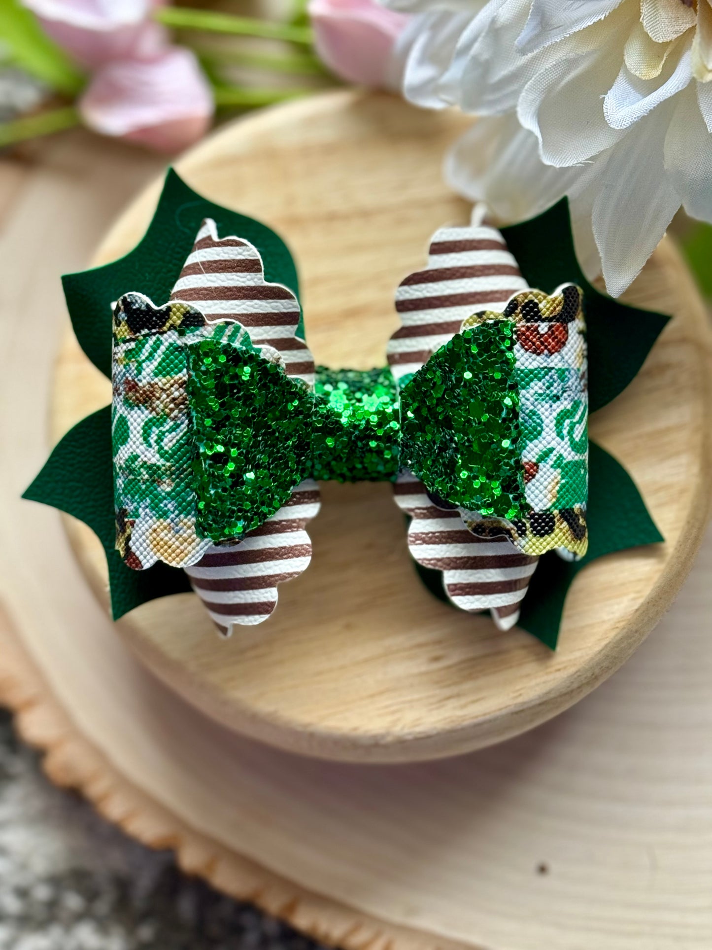 Cookie Time Sassafras Bow