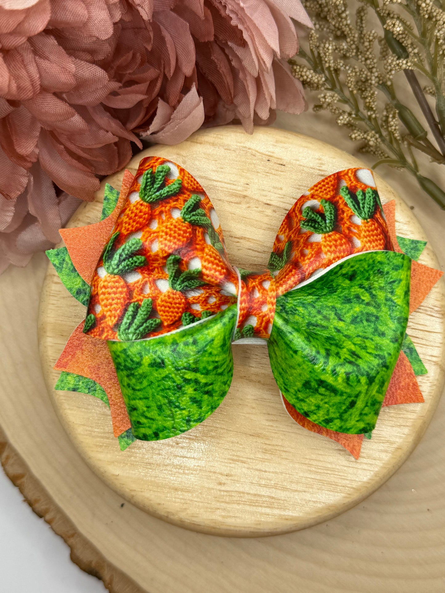 Carrot Twisty Twirl Bow
