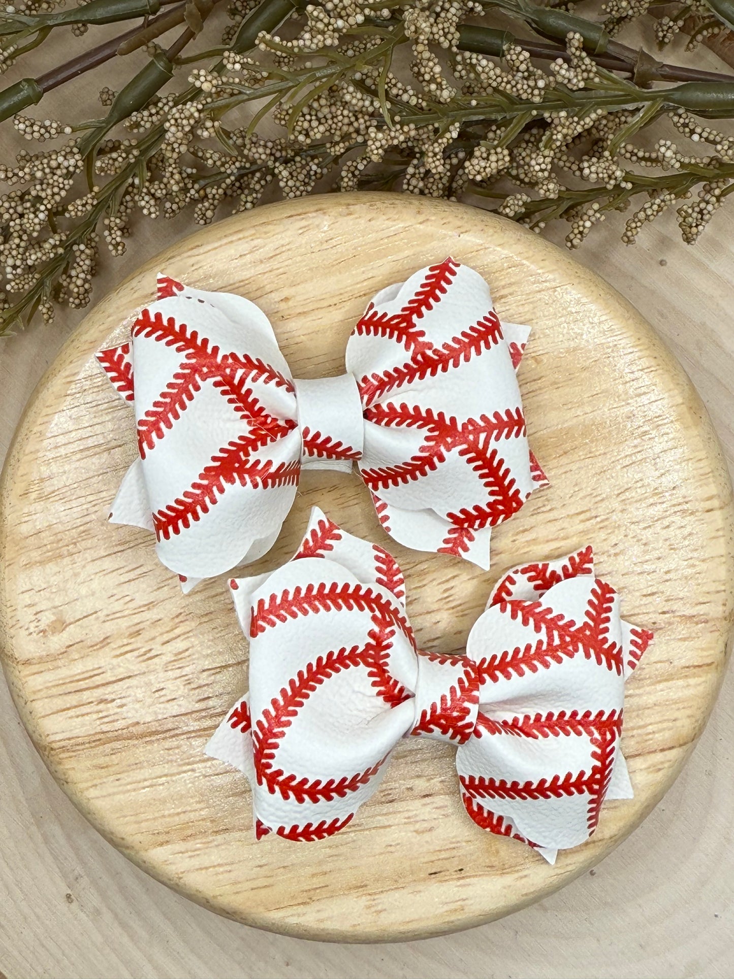 Small Poppy Baseball Thread Piggies