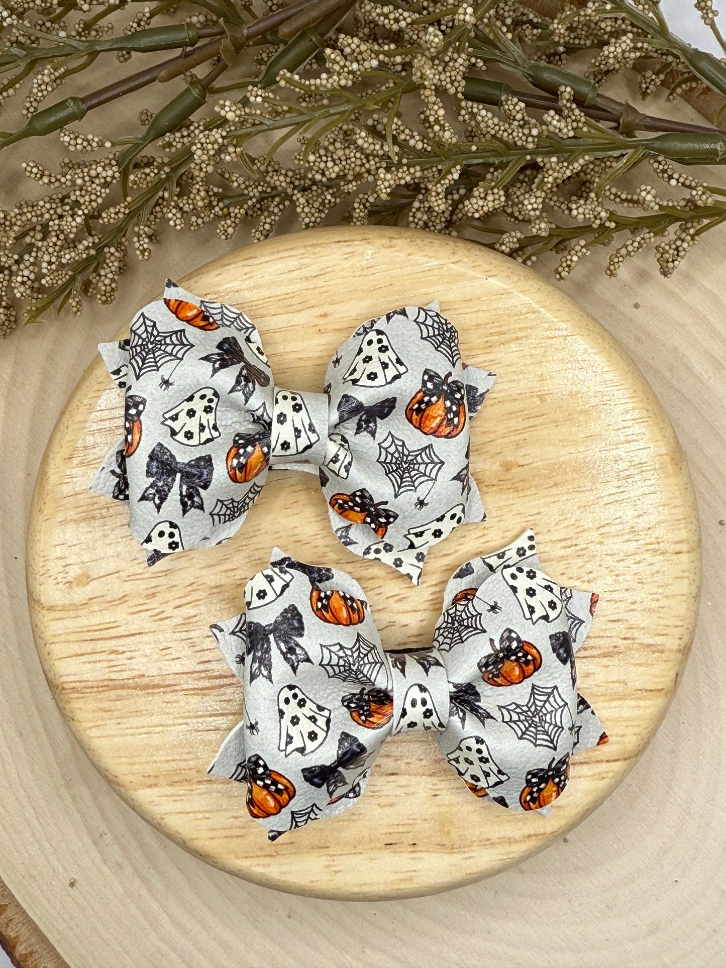 Small Poppy Ghost and Bows Piggies