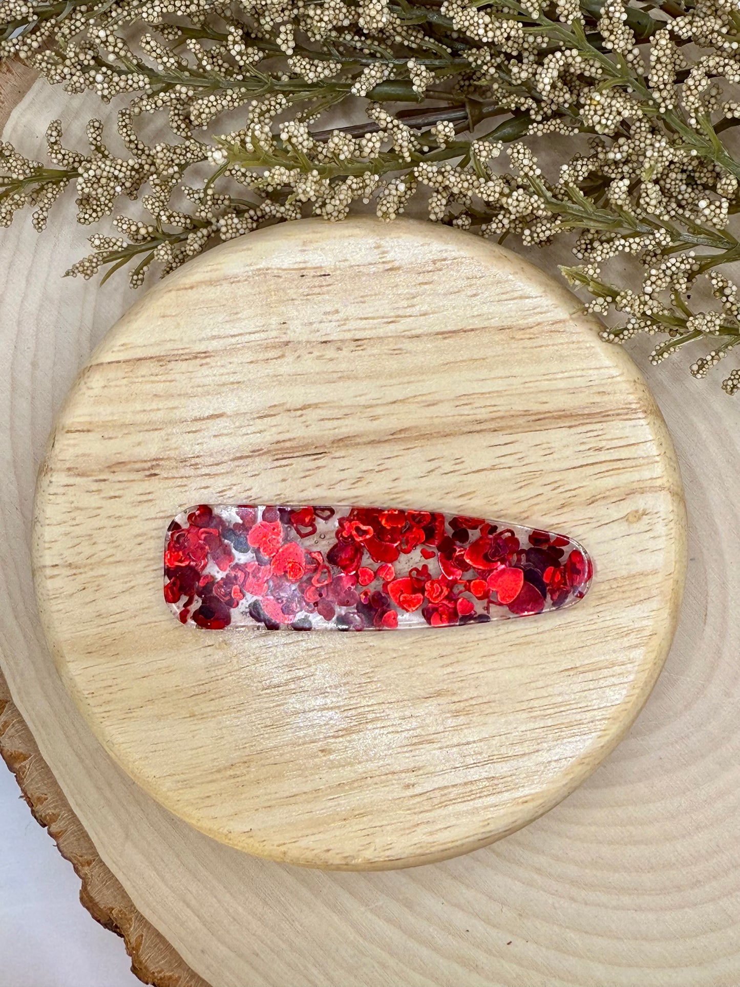 Red Heart Resin Clip