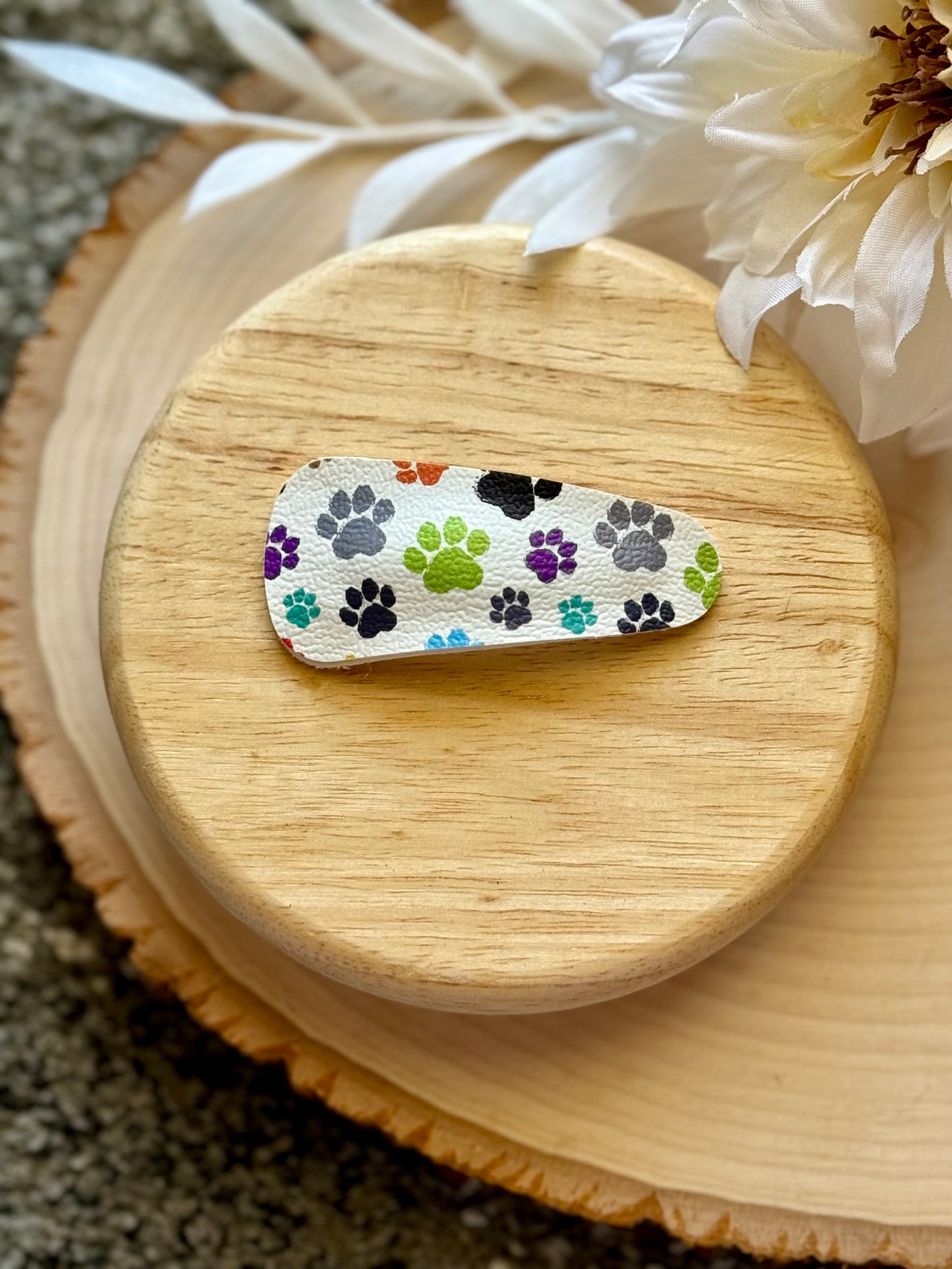 Single Paw Print Clip