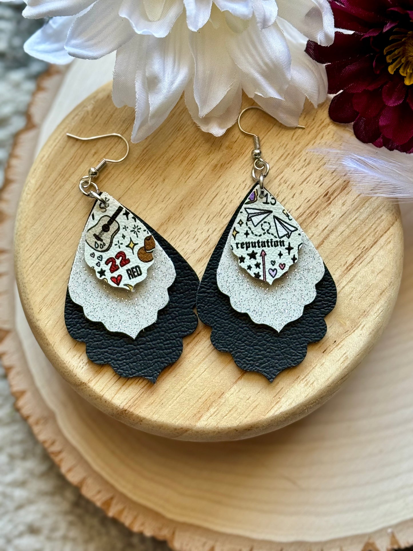 Era Scalloped Earrings