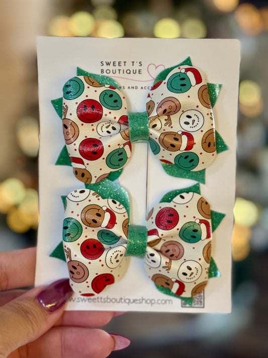 Large Smiley Christmas Piggies