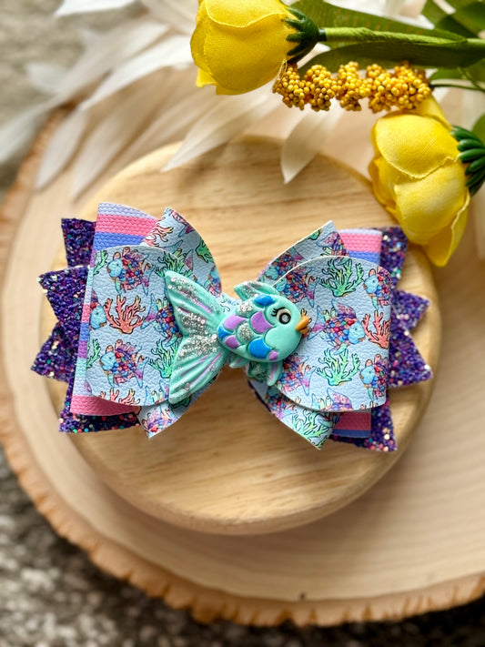 Colorful Fish Clay Bow