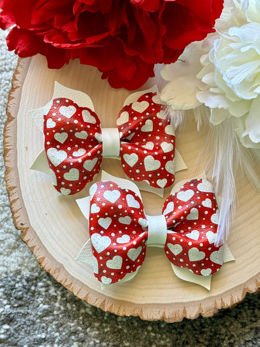 Large Poppy White Heart Piggies