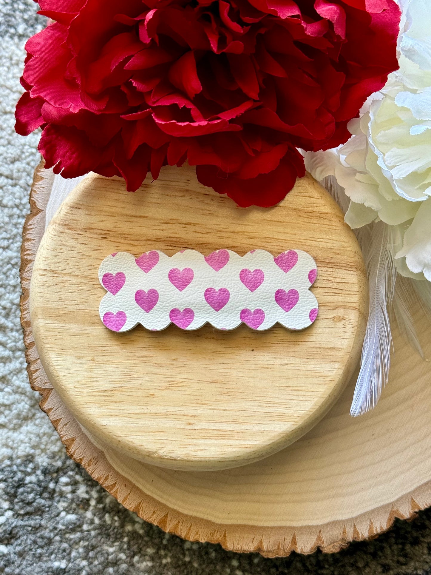 Single Pink Heart Clip