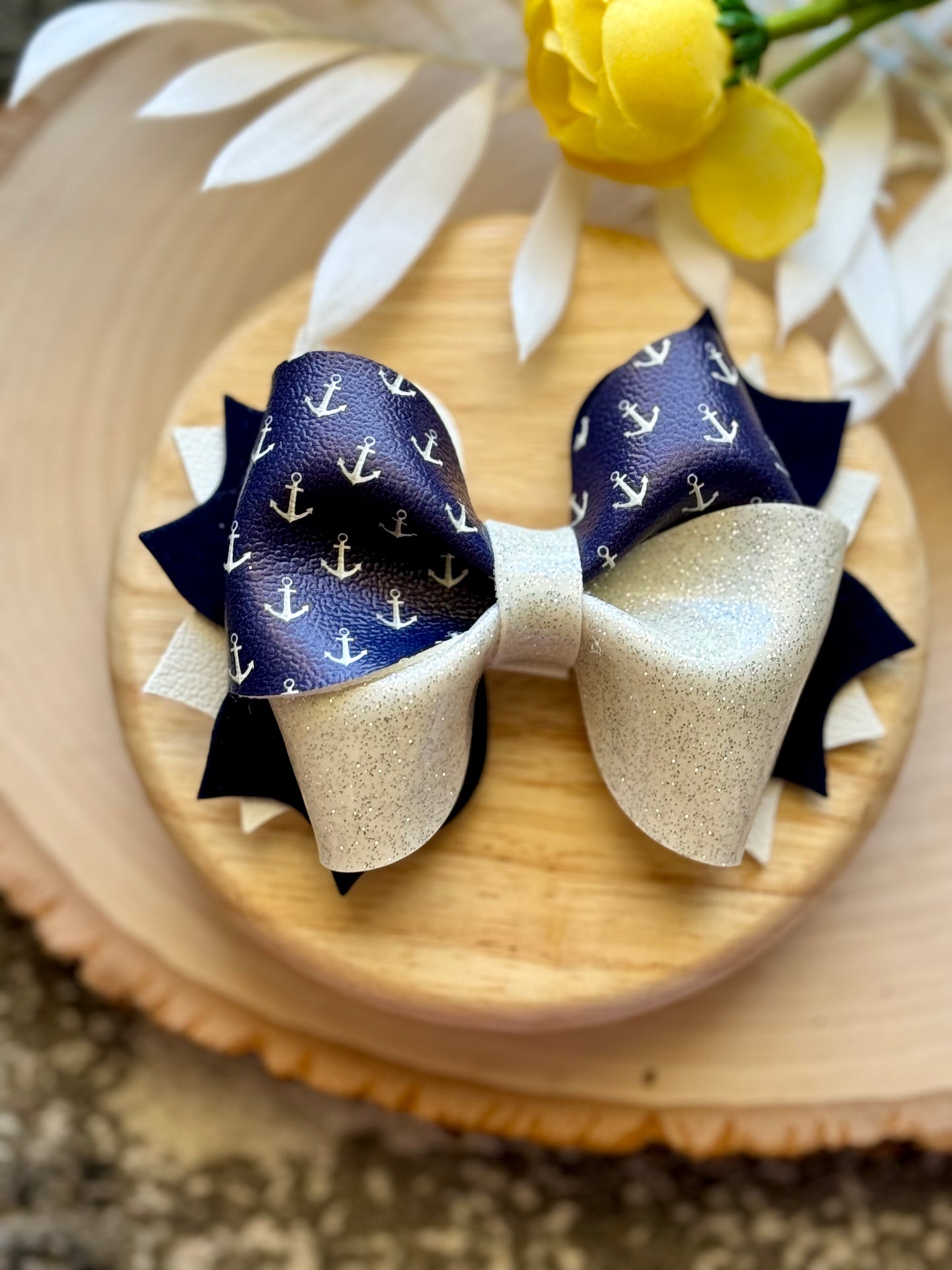 Anchor Twisty Twirl Bow