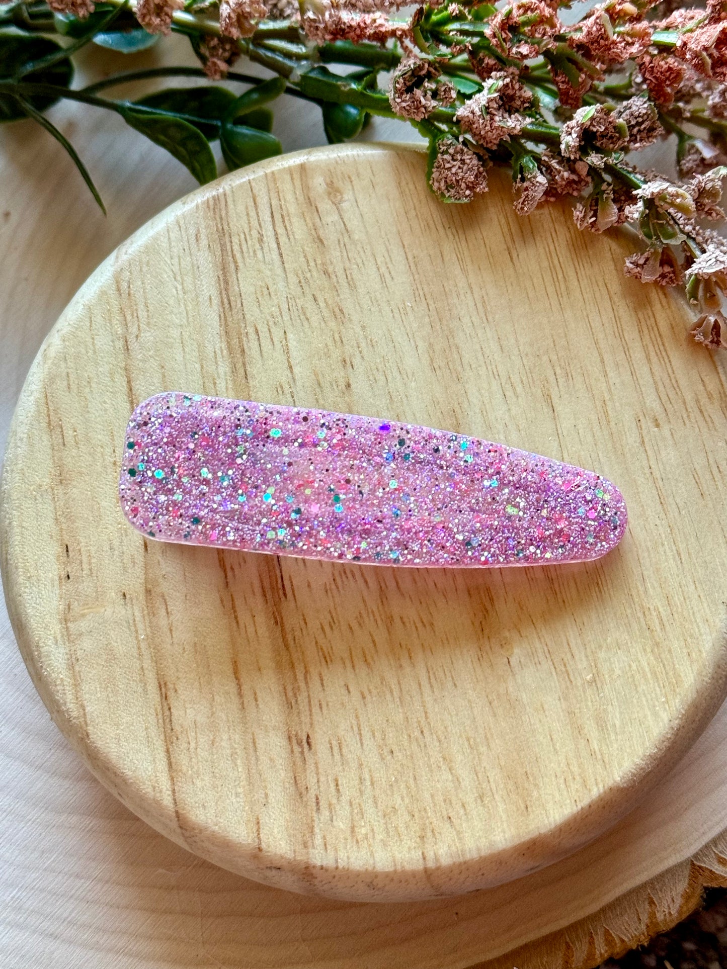 Pink Glitter Mix Resin Clip