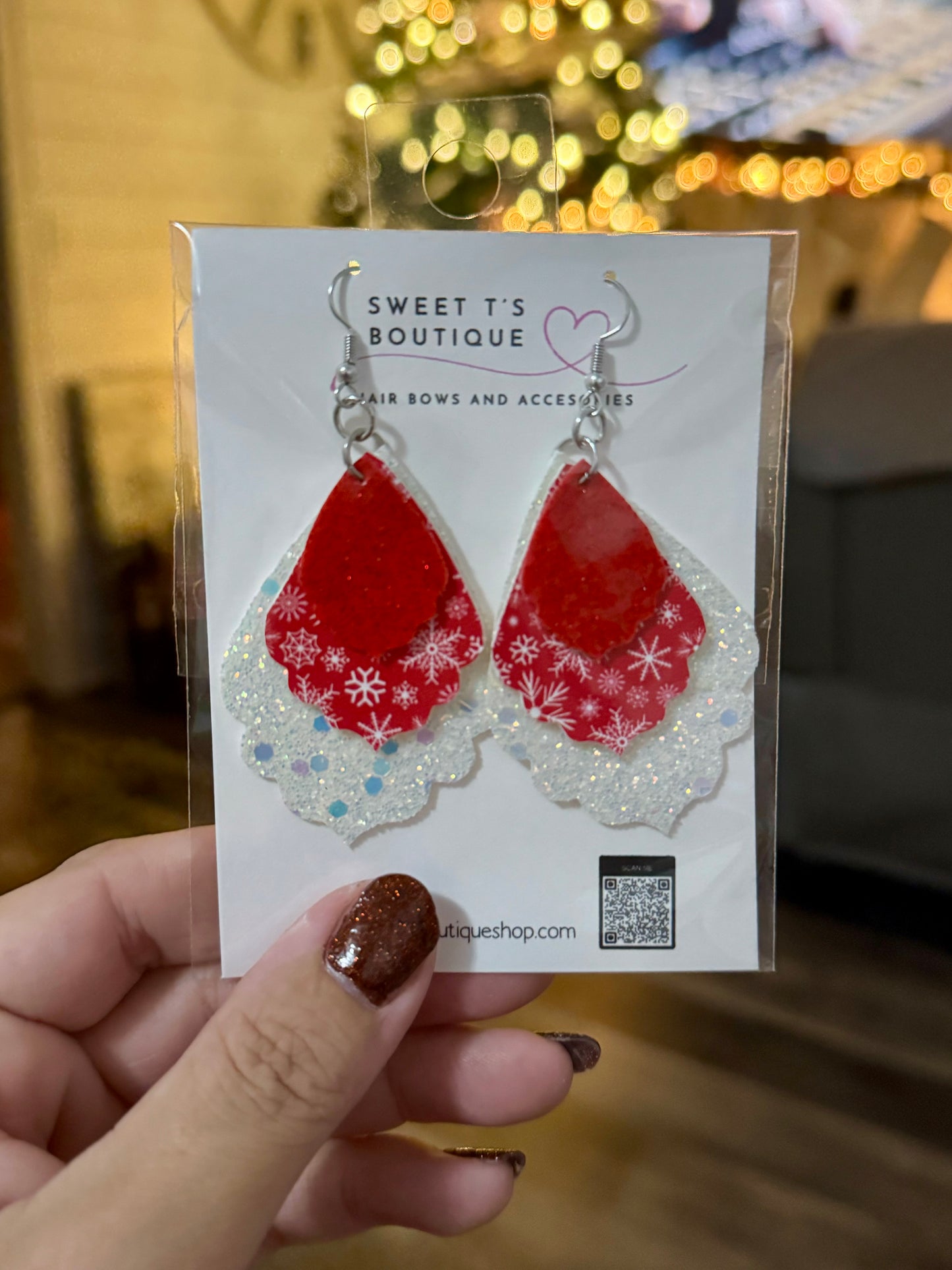 Snowflake Scallop Earrings