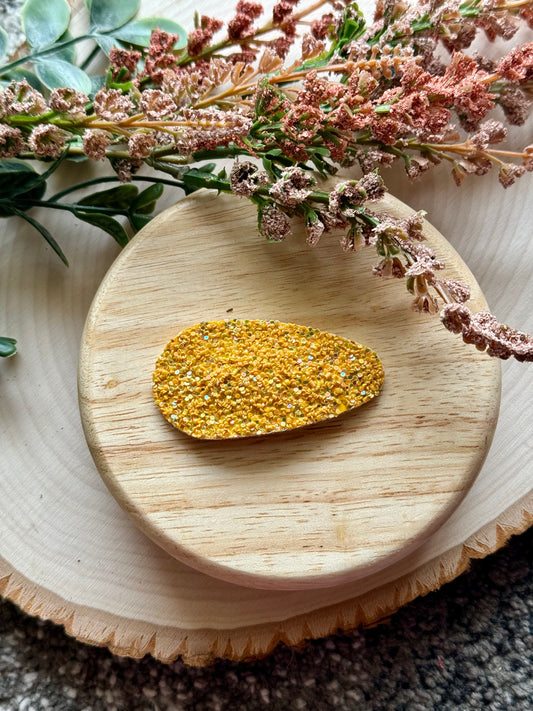 Single Mustard Glitter Clip