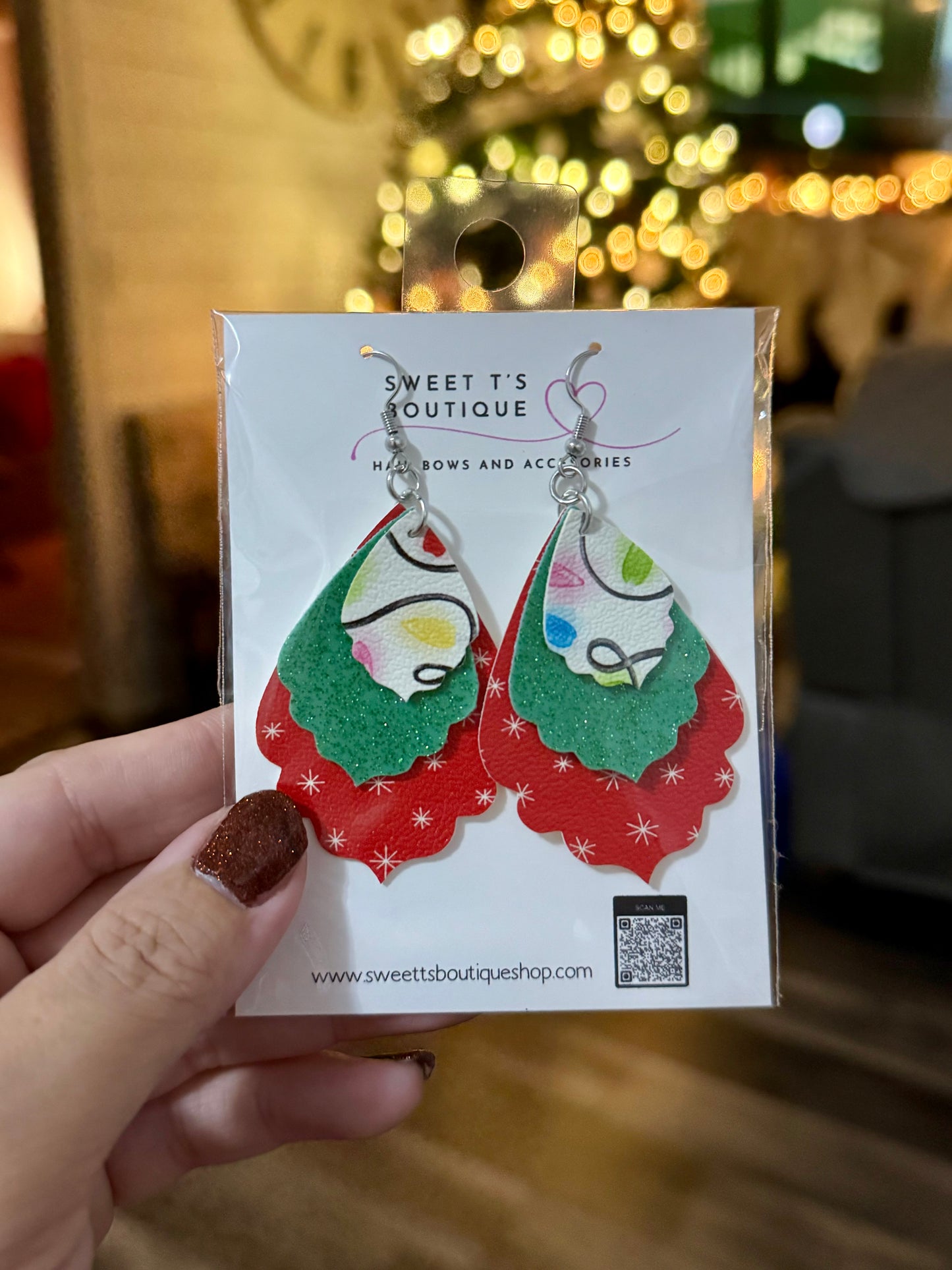 Christmas Lights Scallop Earrings